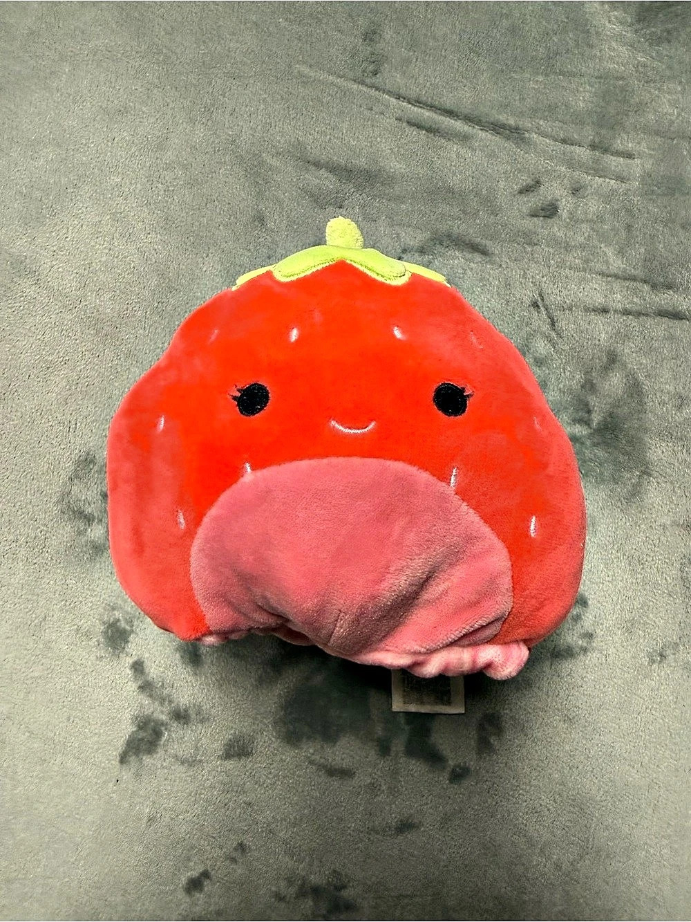 Squishmallows Scarlet the Strawberry / Amelie the Strawberry Milkshake